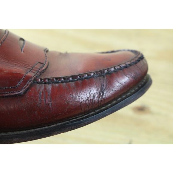 GH Bass Weejuns Mens 9D Red Leather Penny Loafers Logan Slip On Shoes - Picture 11 of 12